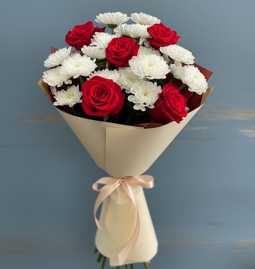 Букет цветов из: Розы и Хризантемы в Мильково Камчатского края