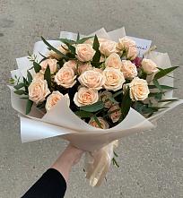 Букет Кремовые розы Латте в Мильково Камчатского края