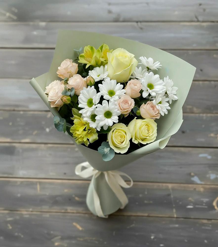 Букет цветов из: Альстромерии, Розы и Хризантемы в Мильково Камчатского края