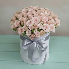 Цветочная композиция из Розы в шляпной коробке в Мильково Камчатского края