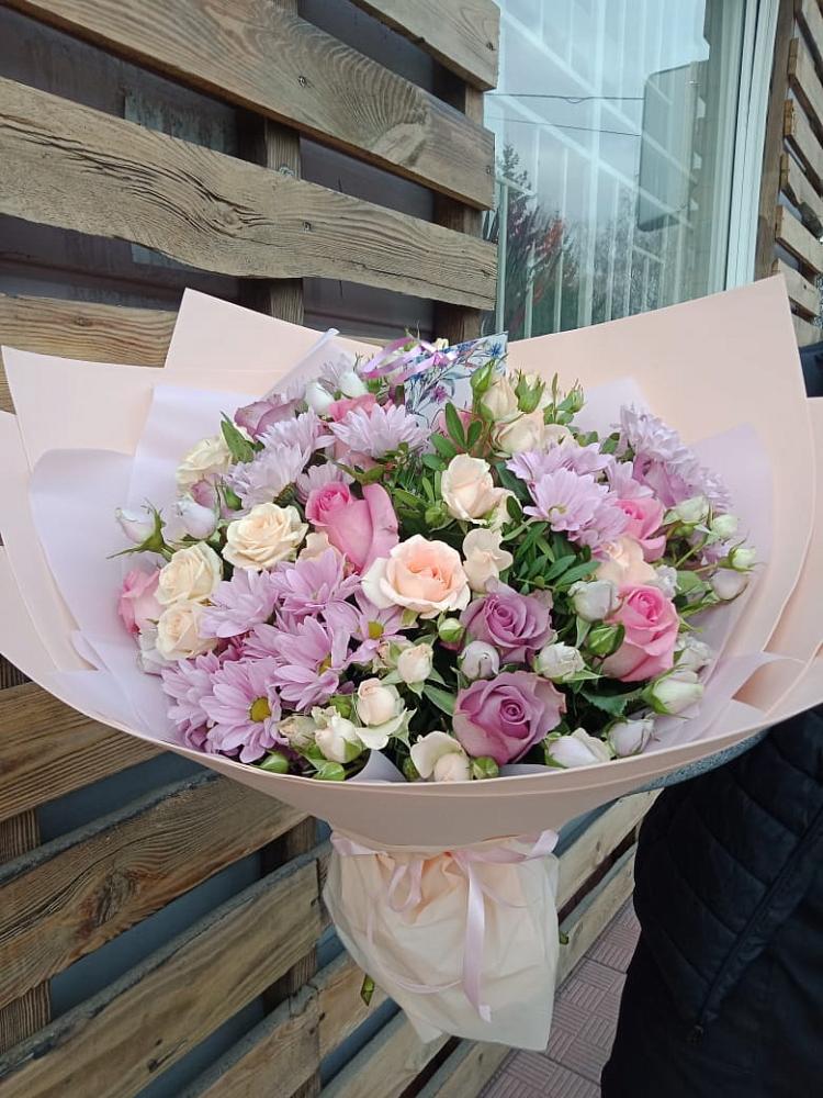 Букет цветов из: Розы и Хризантемы в Мильково Камчатского края