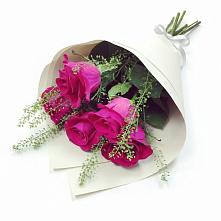 Букет цветов из:  Розы в Мильково Камчатского края