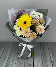 Букет цветов из:  Розы, Герберы и Хризантемы в Мильково Камчатского края
