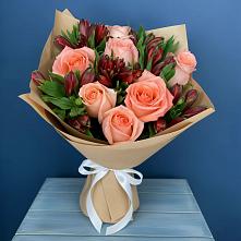 Букет цветов из:  Розы и Альстромерии в Мильково Камчатского края