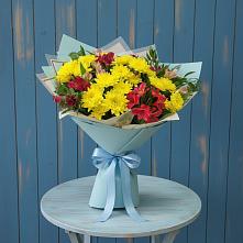 Букет цветов из:  Альстромерии и Хризантемы в Мильково Камчатского края