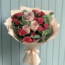 Букет цветов из:  Гвоздики и Розы в Мильково Камчатского края