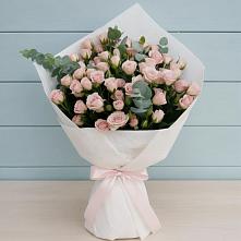 Букет цветов из:  Розы #REPLACE_PRED# Мильково Камчатского края