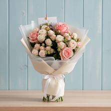 Букет цветов из:  Розы в Мильково Камчатского края