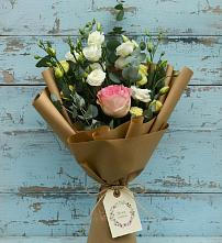 Букет цветов из:  Розы и Лизиантусы #REPLACE_PRED# Мильково Камчатского края