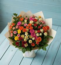 Букет Микс из разноцветных кустовых роз в Мильково Камчатского края